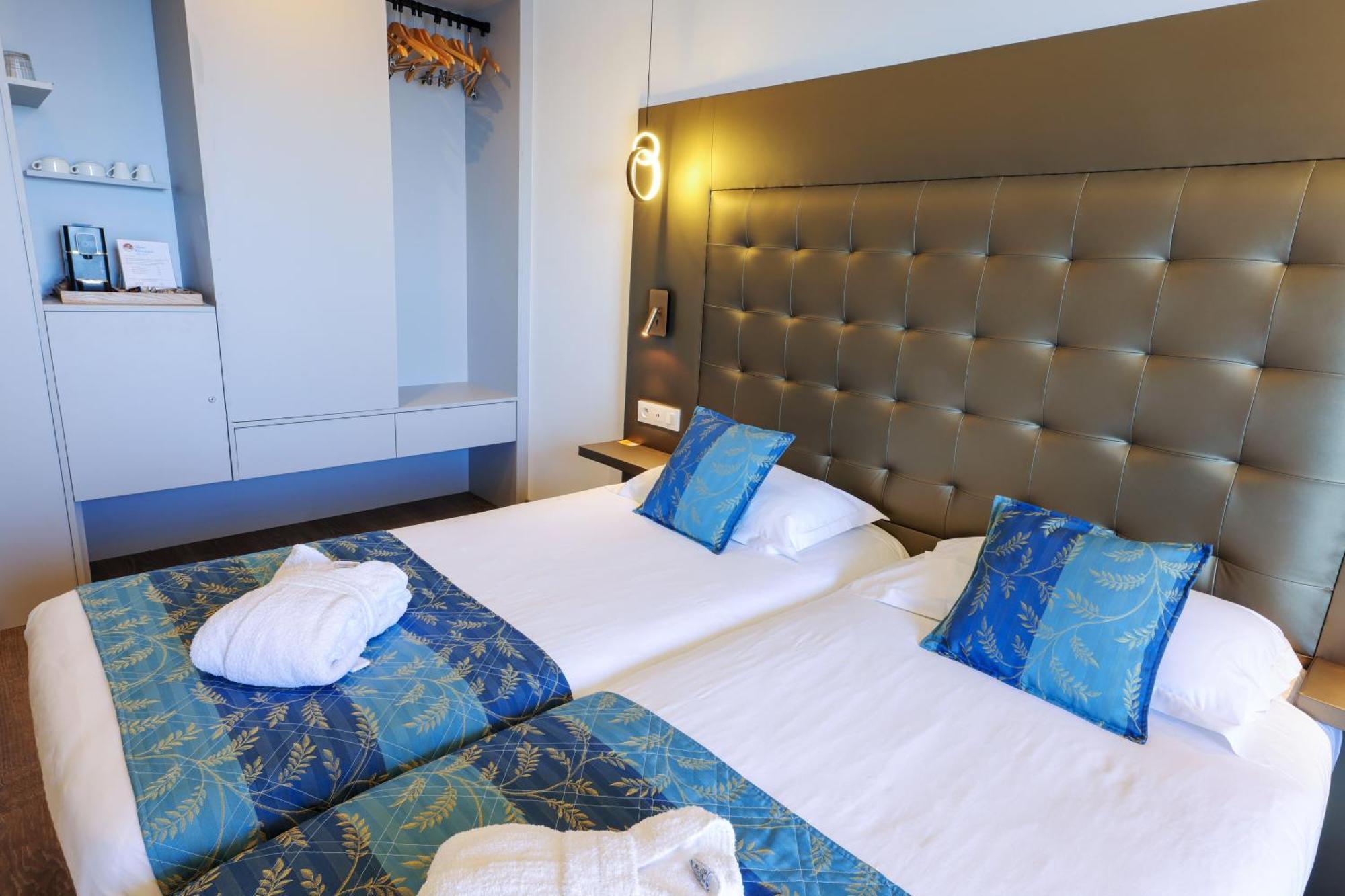 Hotel Saint Christophe Кальви Экстерьер фото