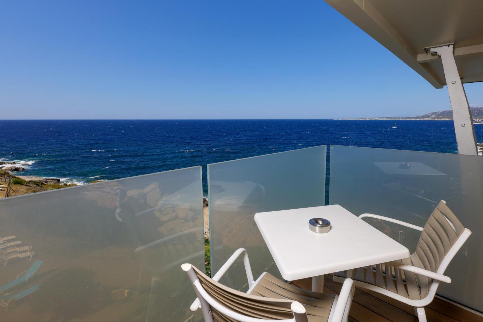Hotel Saint Christophe Кальви Экстерьер фото