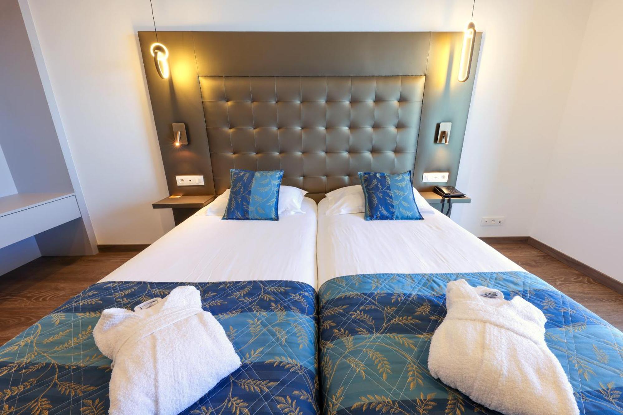 Hotel Saint Christophe Кальви Экстерьер фото