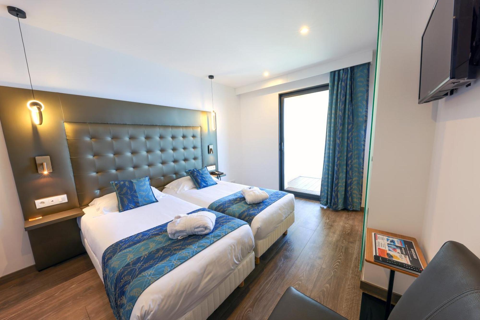 Hotel Saint Christophe Кальви Экстерьер фото