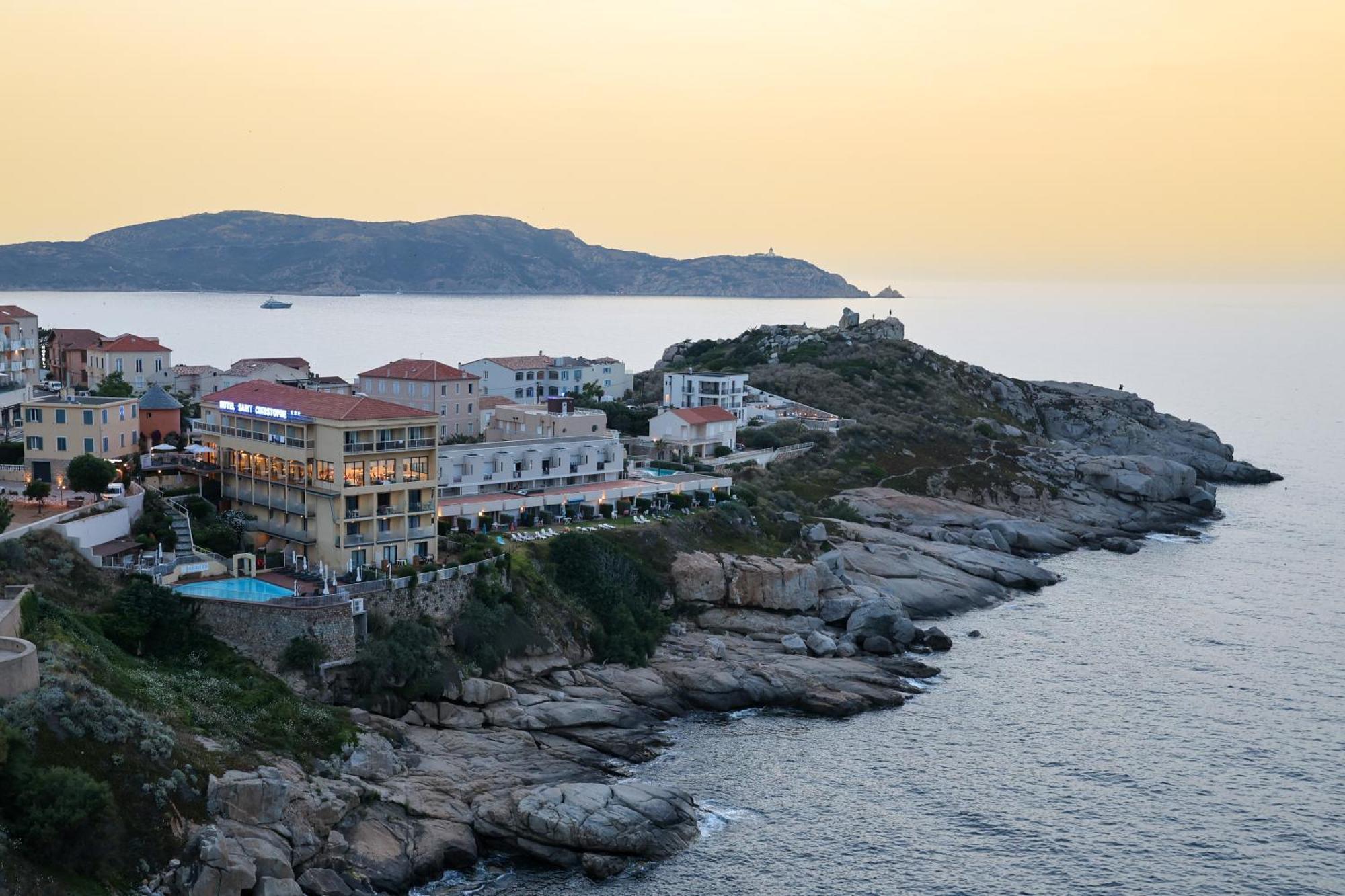 Hotel Saint Christophe Кальви Экстерьер фото