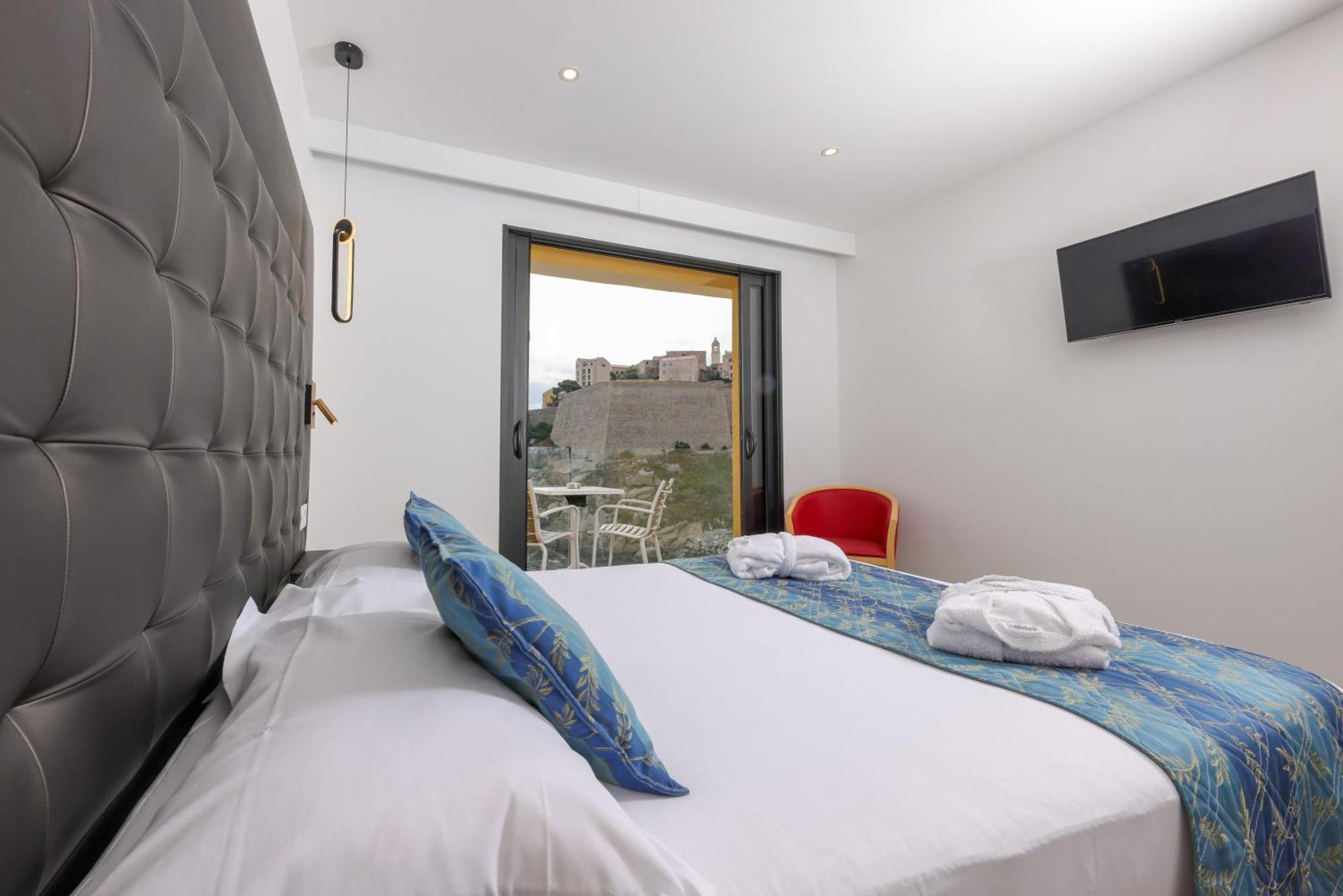 Hotel Saint Christophe Кальви Экстерьер фото