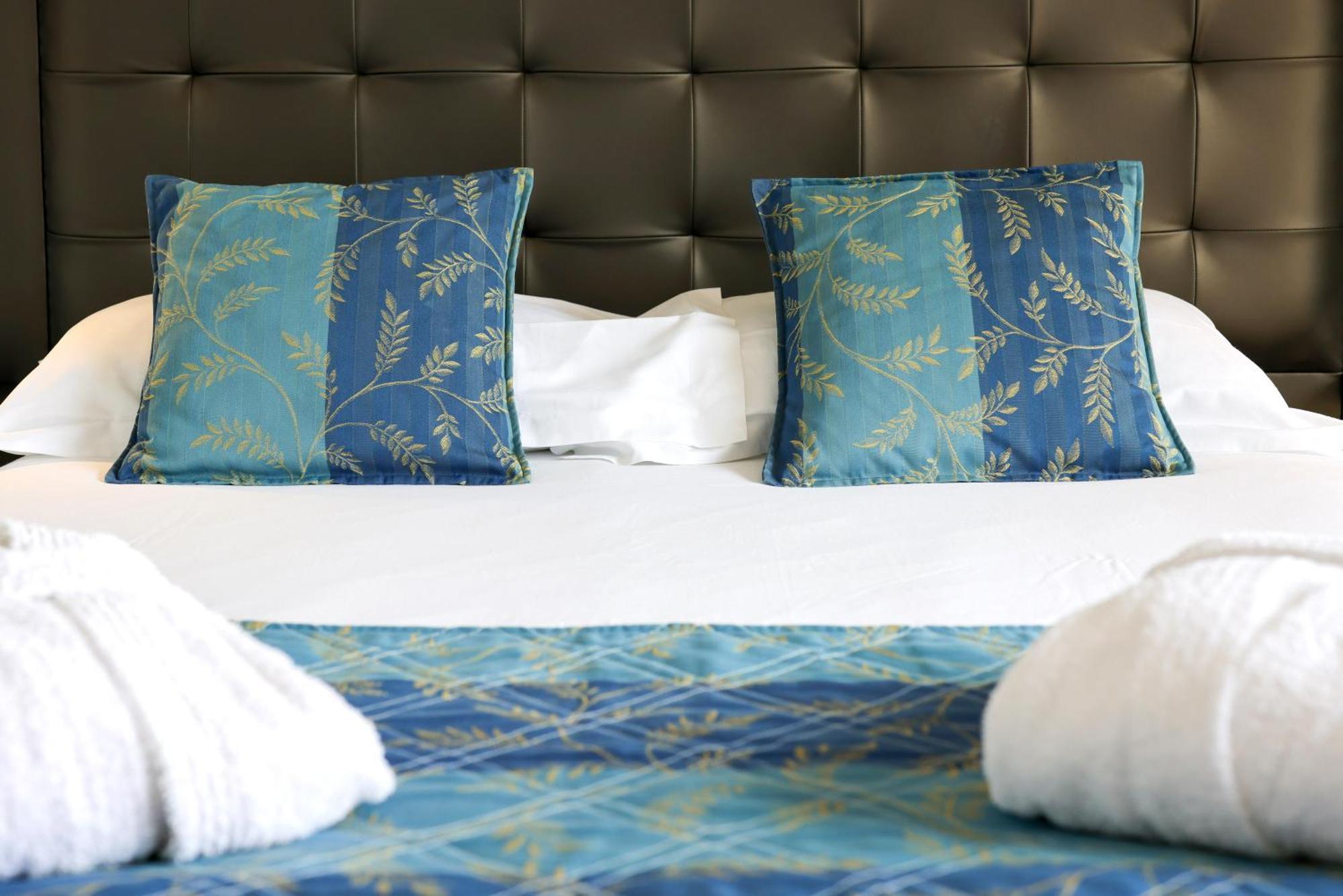 Hotel Saint Christophe Кальви Экстерьер фото