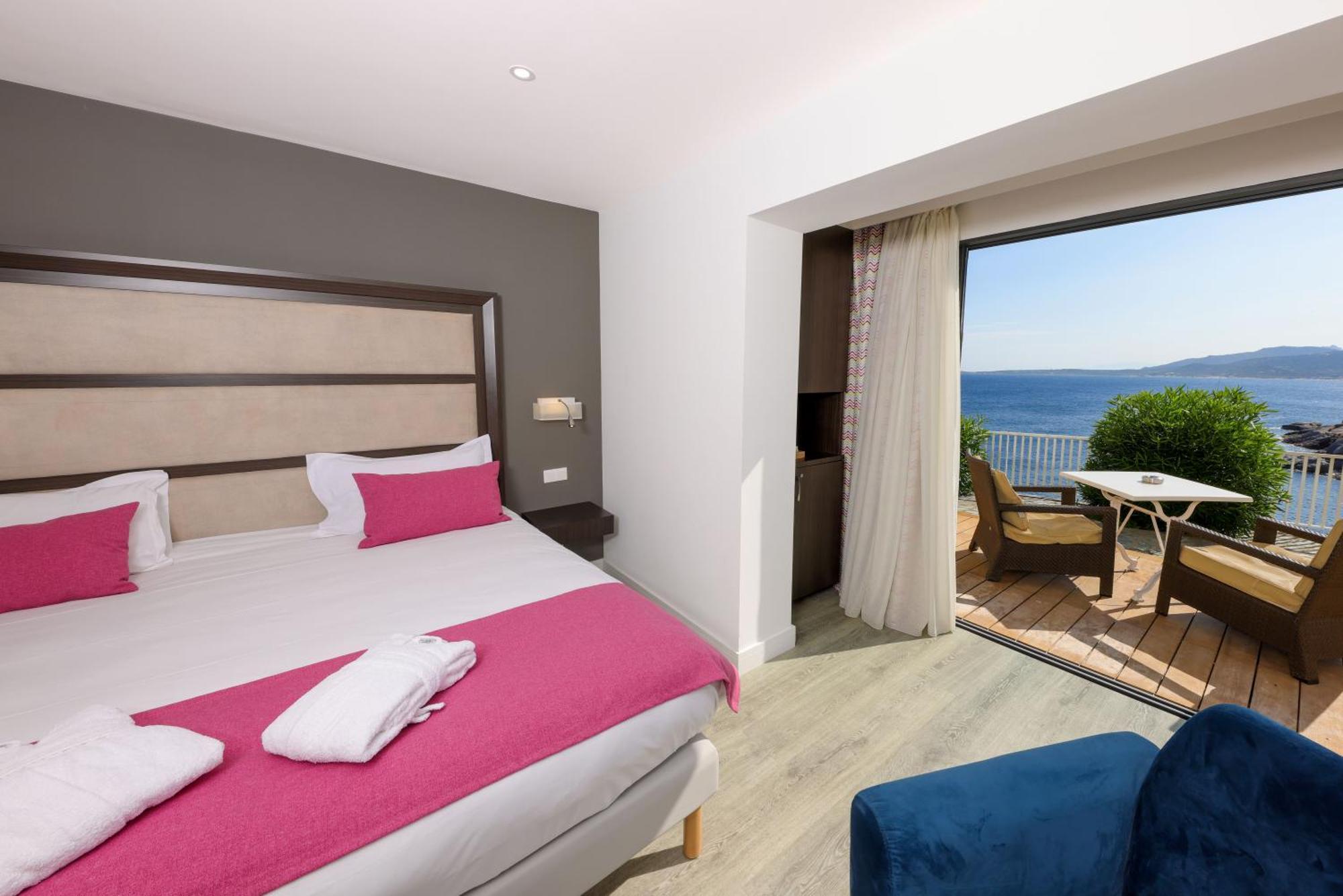 Hotel Saint Christophe Кальви Экстерьер фото