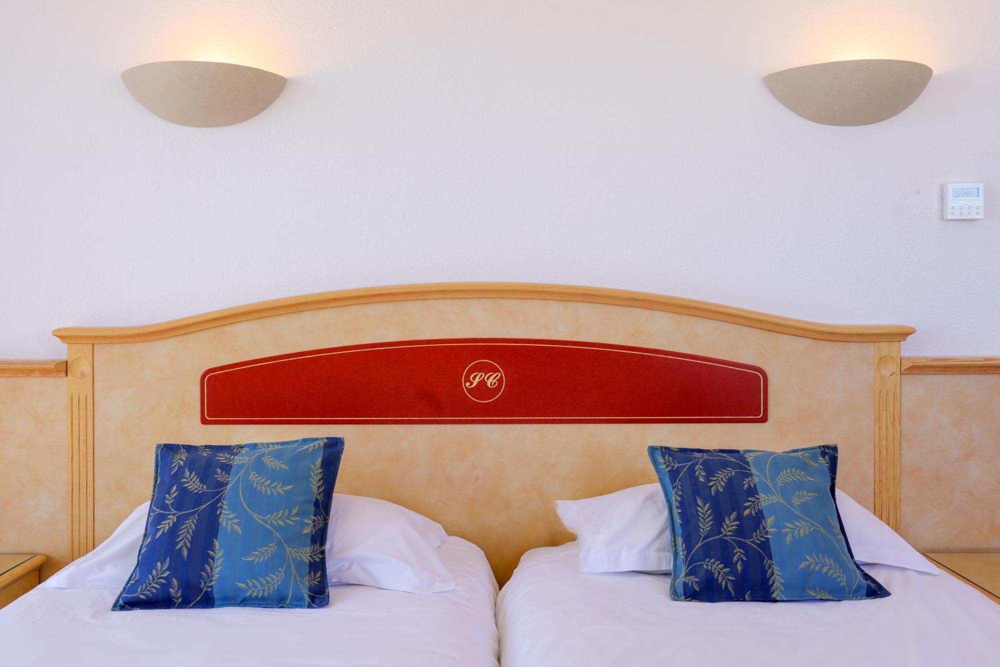 Hotel Saint Christophe Кальви Экстерьер фото