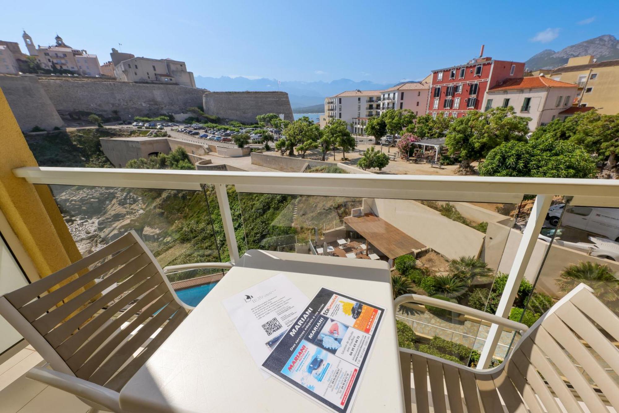Hotel Saint Christophe Кальви Экстерьер фото