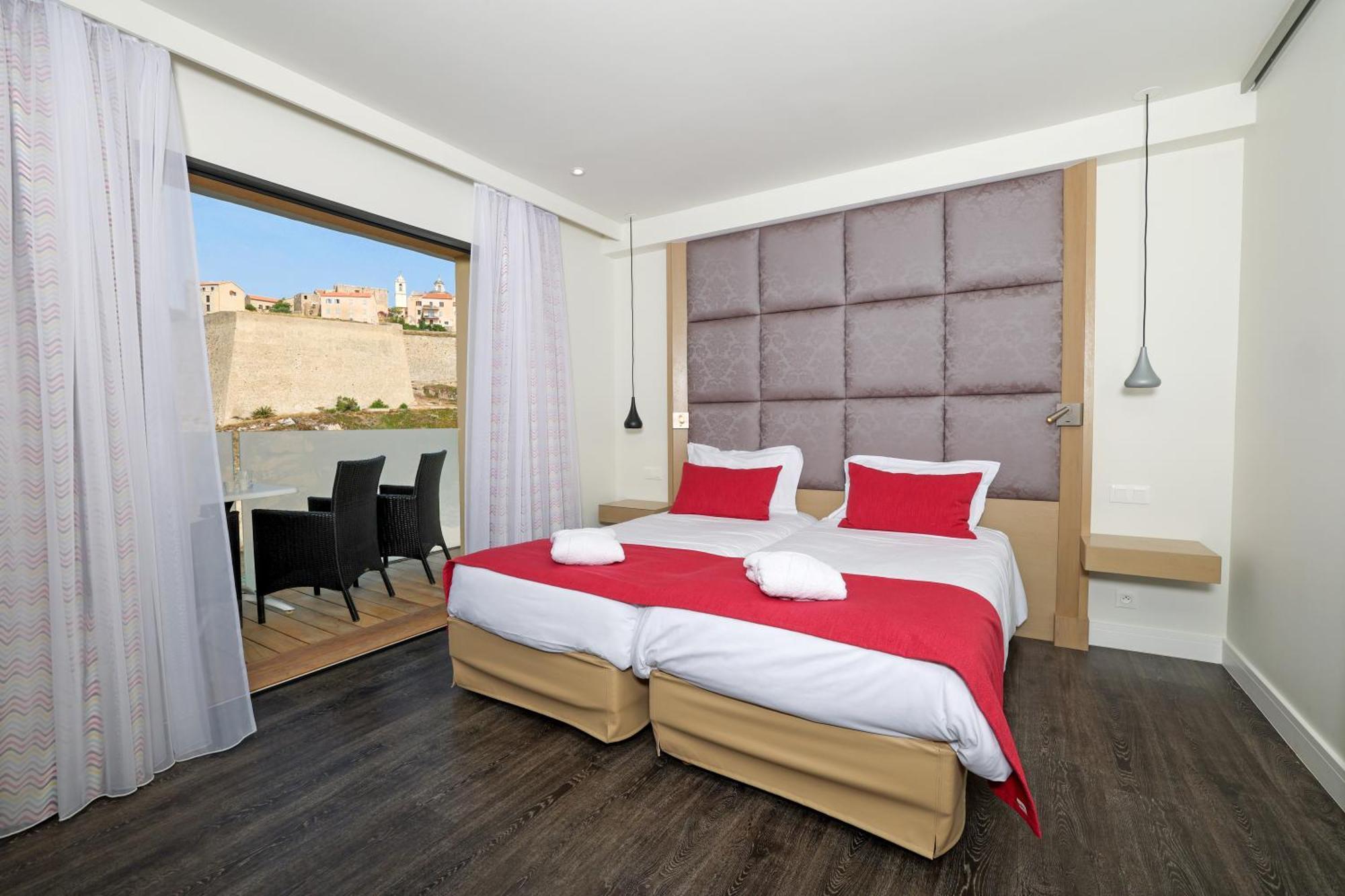 Hotel Saint Christophe Кальви Экстерьер фото